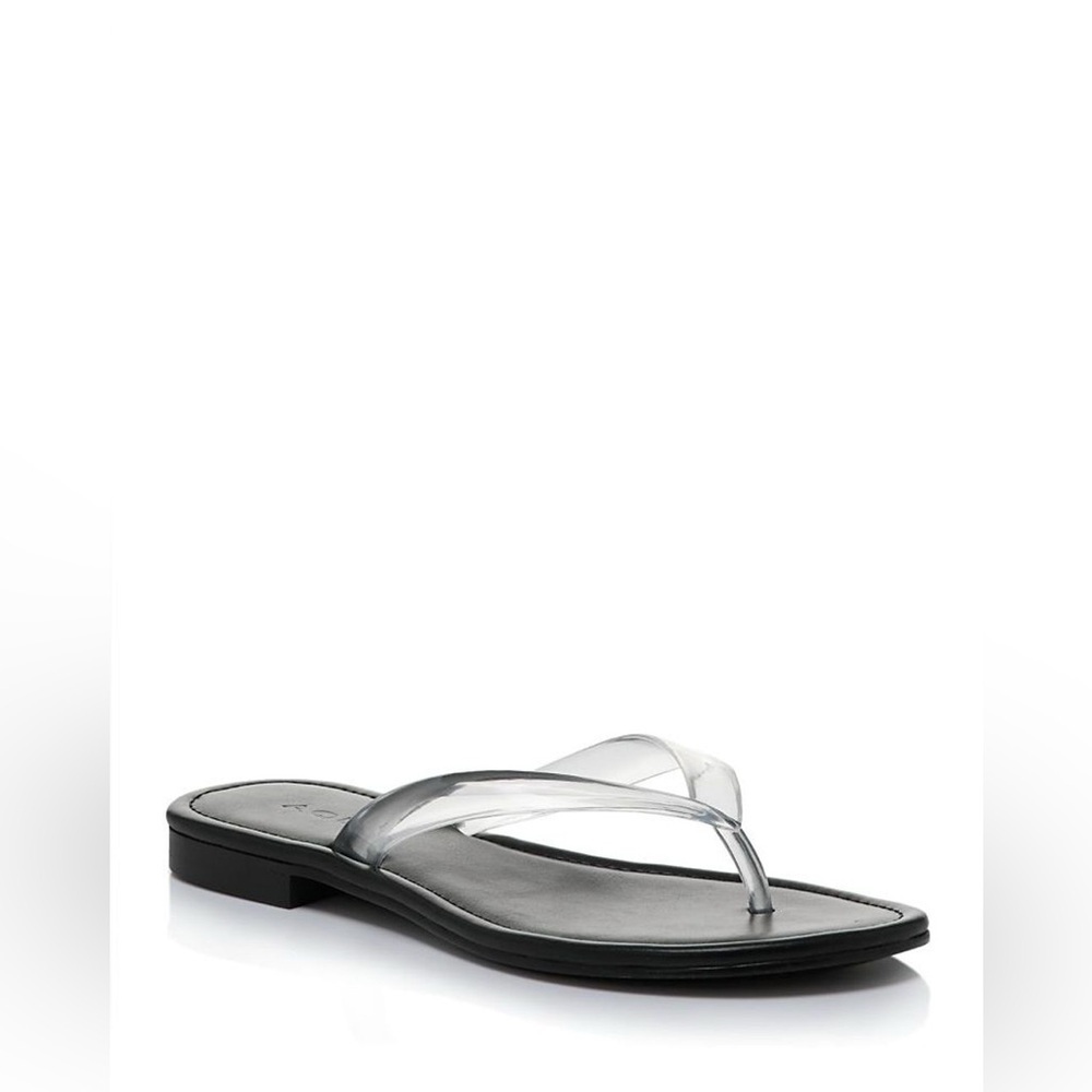 Aqua
Women's White Nuev Sandals